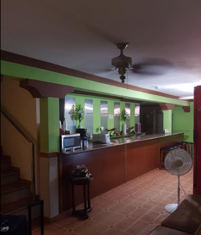 Express Inn Pty Aeropuerto Internacional Panama Tocumen Εξωτερικό φωτογραφία
